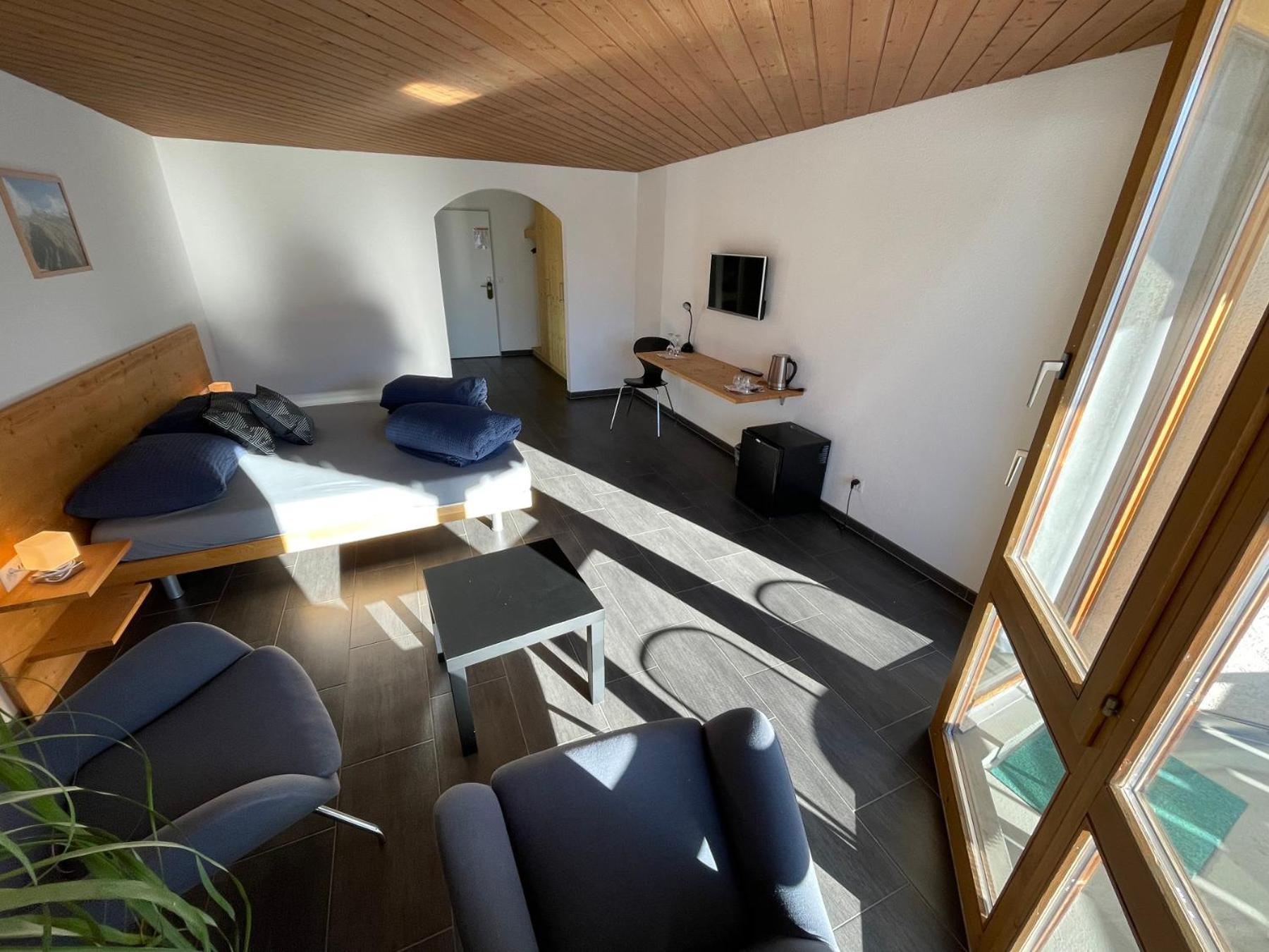 Catrina Hotel Disentis Cameră foto